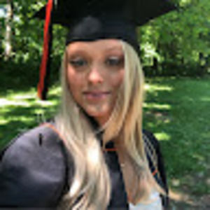 Meet your Posher, Julie